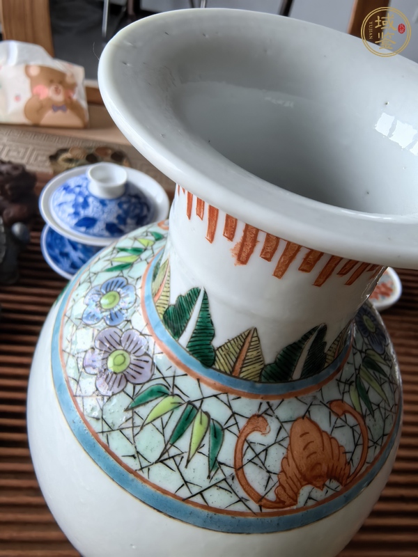 古玩陶瓷五彩花鳥紋瓶真品鑒賞圖
