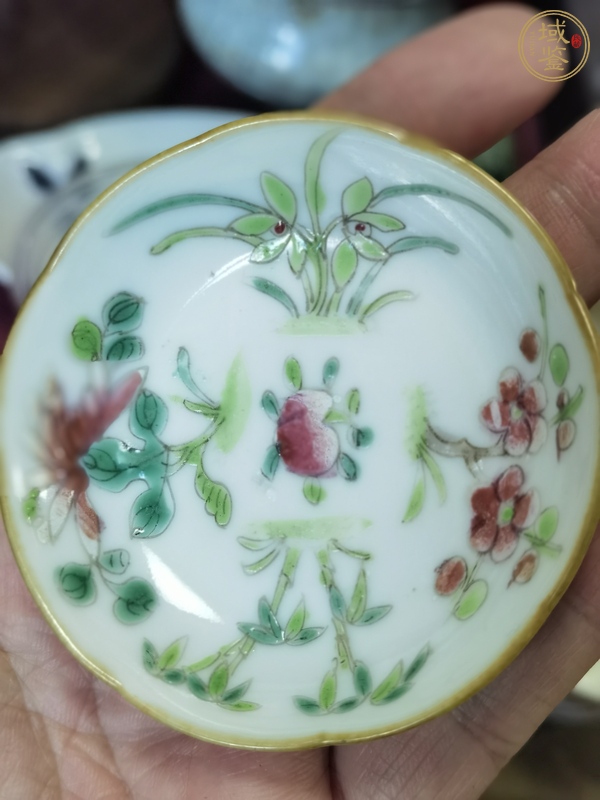 古玩陶瓷粉彩盤真品鑒賞圖