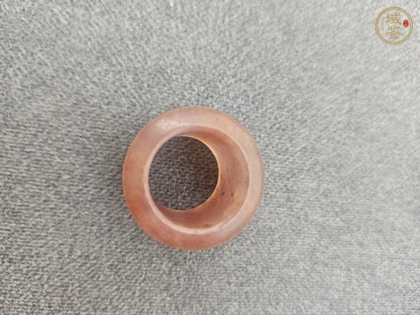 古玩玉器芙蓉石扳指真品鑒賞圖