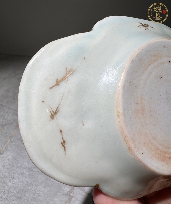 古玩陶瓷船型描金茶托真品鑒賞圖