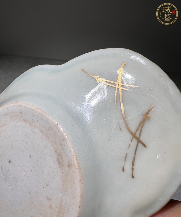 古玩陶瓷船型描金茶托真品鑒賞圖