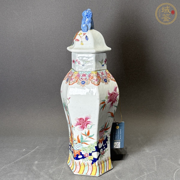 古玩陶瓷粉彩花卉紋六方蓋瓶真品鑒賞圖