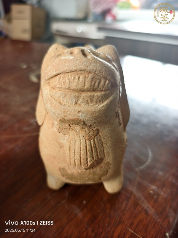 古玩陶瓷洪州窯青釉獅子擺件真品鑒賞圖