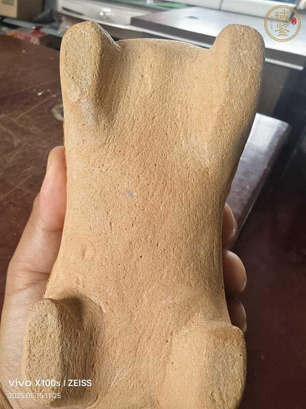 古玩陶瓷洪州窯青釉獅子擺件真品鑒賞圖
