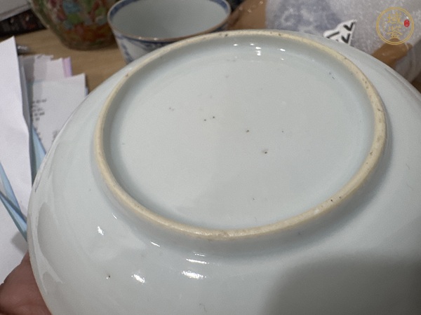古玩陶瓷花卉紋青花杯真品鑒賞圖