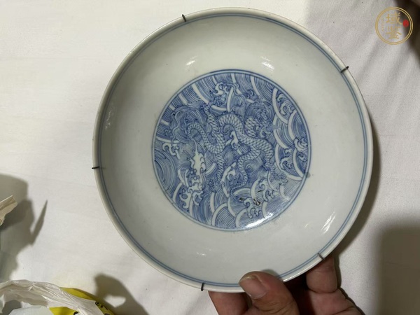 古玩陶瓷青花盤真品鑒賞圖