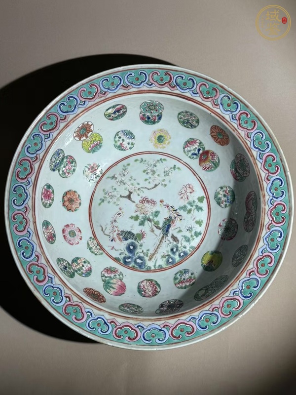 古玩陶瓷粉彩鳳穿牡丹圖折沿盆真品鑒賞圖
