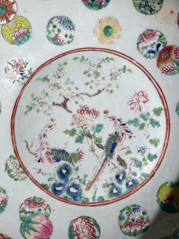 古玩陶瓷粉彩鳳穿牡丹圖折沿盆真品鑒賞圖