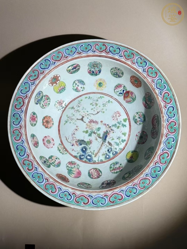 古玩陶瓷粉彩鳳穿牡丹圖折沿盆真品鑒賞圖