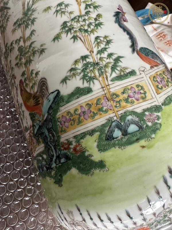 古玩陶瓷花鳥紋瓶真品鑒賞圖
