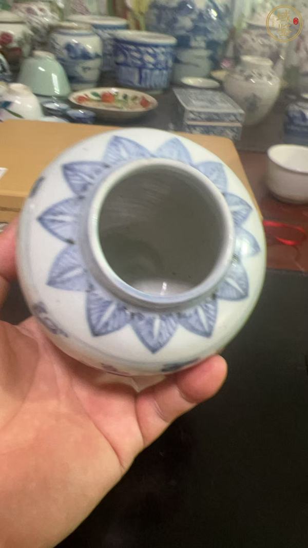 古玩陶瓷青花蓋罐真品鑒賞圖