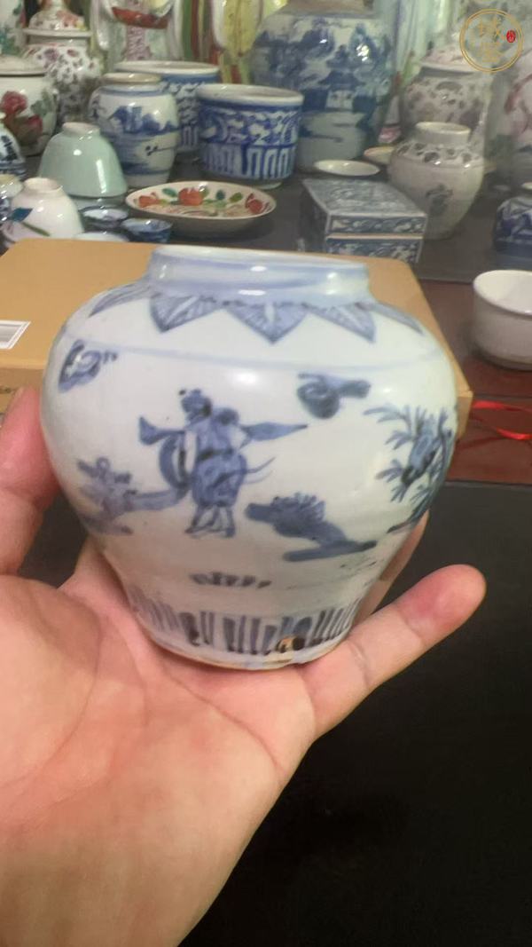 古玩陶瓷青花蓋罐真品鑒賞圖