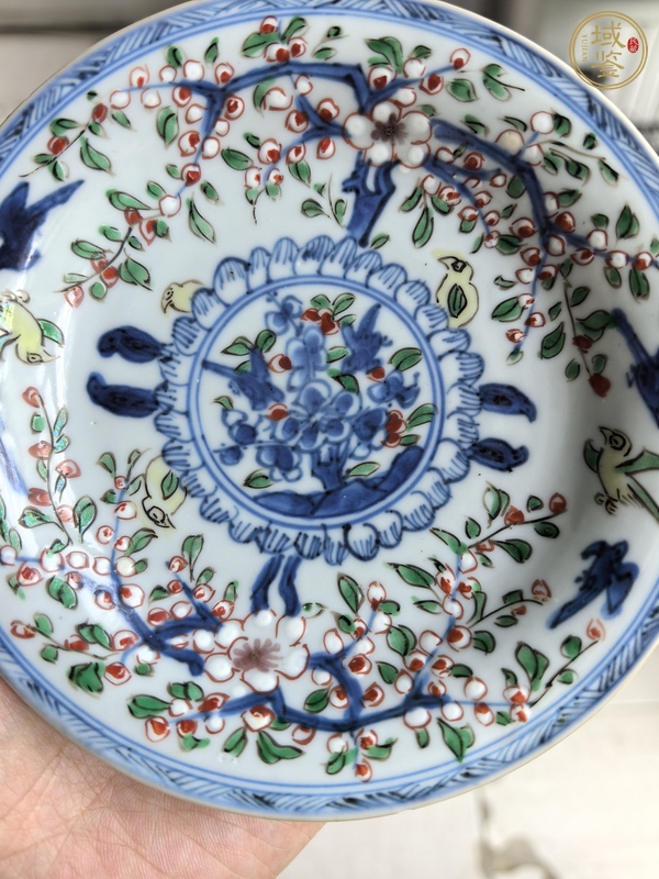 古玩陶瓷清康熙 青花五彩花卉紋盤(pán)真品鑒賞圖