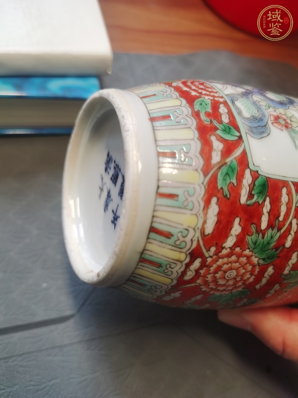 古玩陶瓷五彩洞石花卉紋棒槌瓶真品鑒賞圖