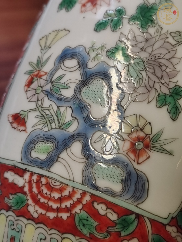 古玩陶瓷五彩洞石花卉紋棒槌瓶真品鑒賞圖