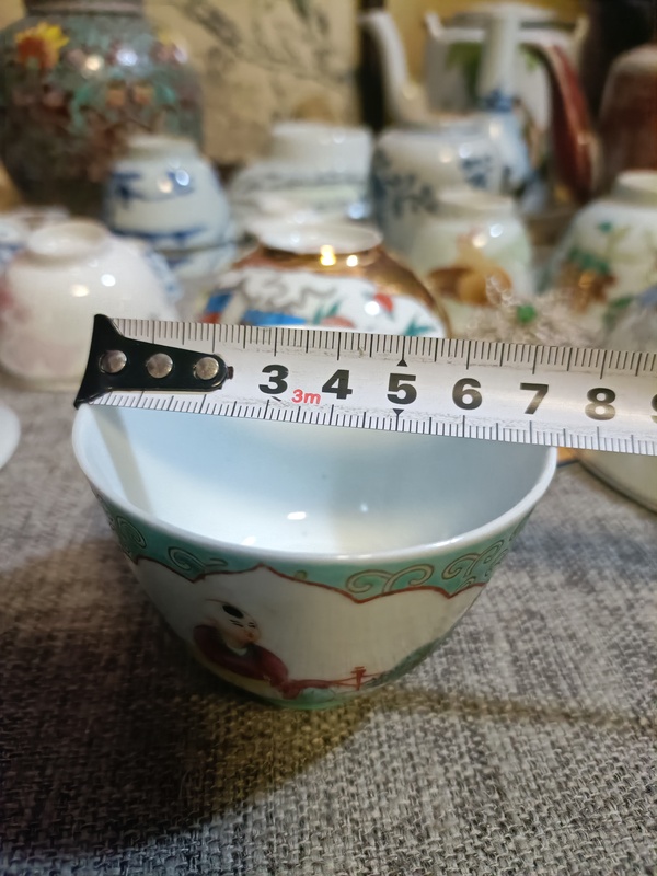 古玩陶瓷民國晚松石綠開光粉彩童子圖仰鐘杯拍賣，當前價格2888元