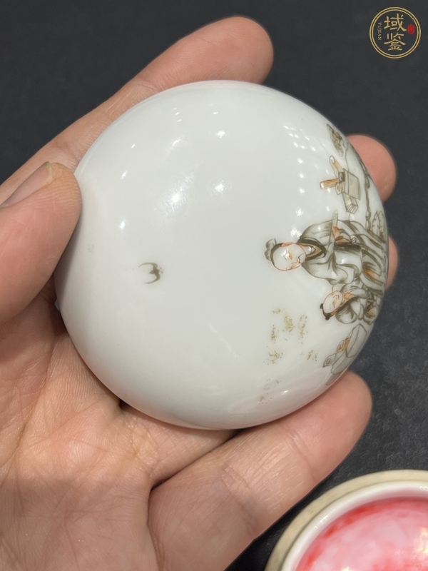 古玩陶瓷墨彩人物蓋盒真品鑒賞圖