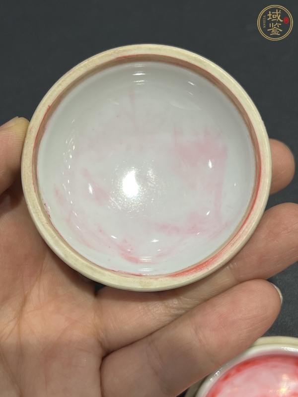 古玩墨彩人物蓋盒真品鑒賞圖