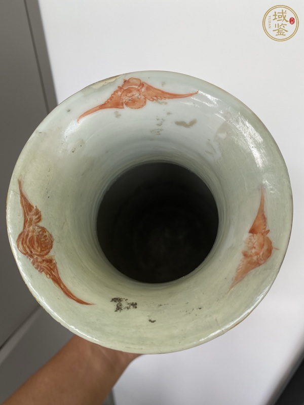 古玩陶瓷廣彩人物瓶真品鑒賞圖