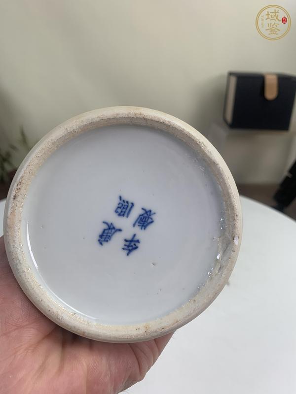 古玩陶瓷冰梅博古開窗蓋瓶真品鑒賞圖