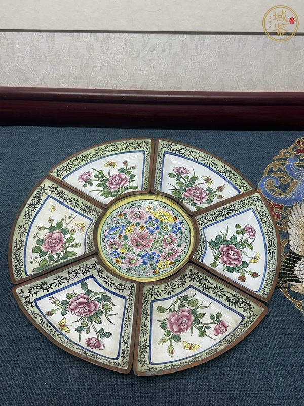 古玩陶瓷銅胎畫琺瑯彩花卉紋七攢盤真品鑒賞圖