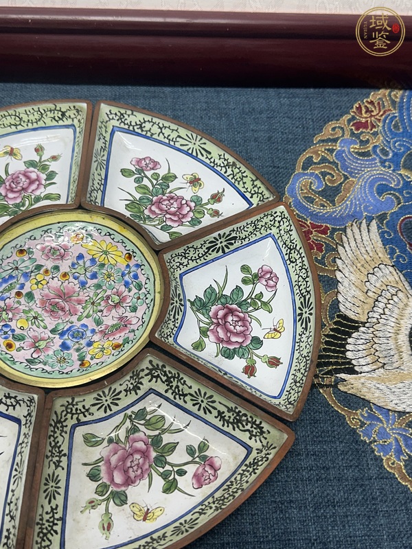 古玩陶瓷銅胎畫琺瑯彩花卉紋七攢盤真品鑒賞圖