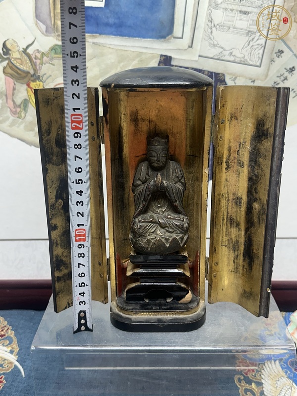 古玩陶瓷民國漆金木雕佛龕真品鑒賞圖