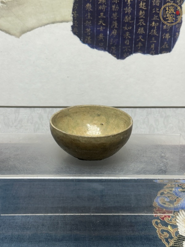 古玩陶瓷晉代青釉盞真品鑒賞圖