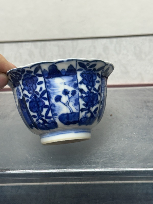 古玩陶瓷清中晚期精品青花大尺寸花口茶杯拍賣(mài)，當(dāng)前價(jià)格1360元