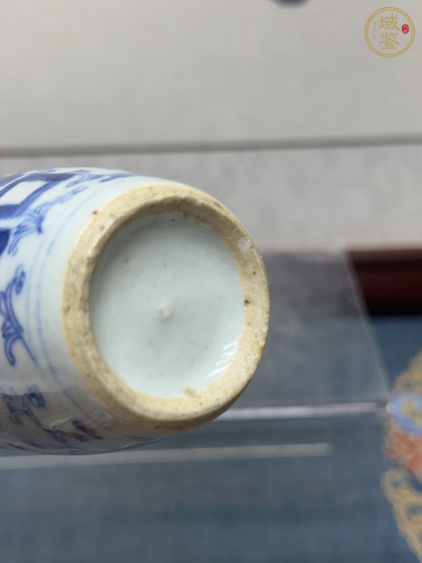 古玩陶瓷纏枝花囍字紋青花瓶真品鑒賞圖