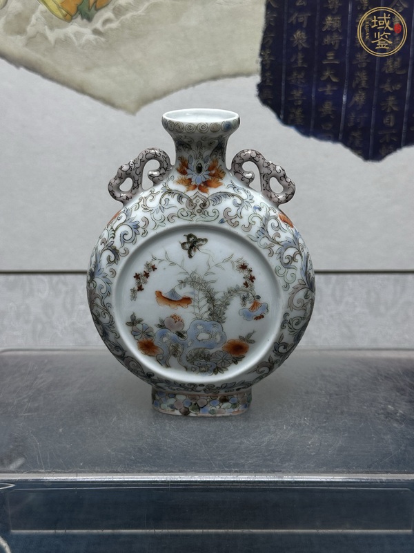古玩陶瓷花蝶紋粉彩抱月瓶真品鑒賞圖
