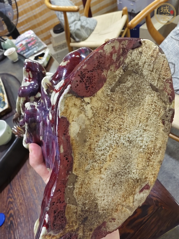 古玩陶瓷窯變紅釉呂洞賓塑像真品鑒賞圖