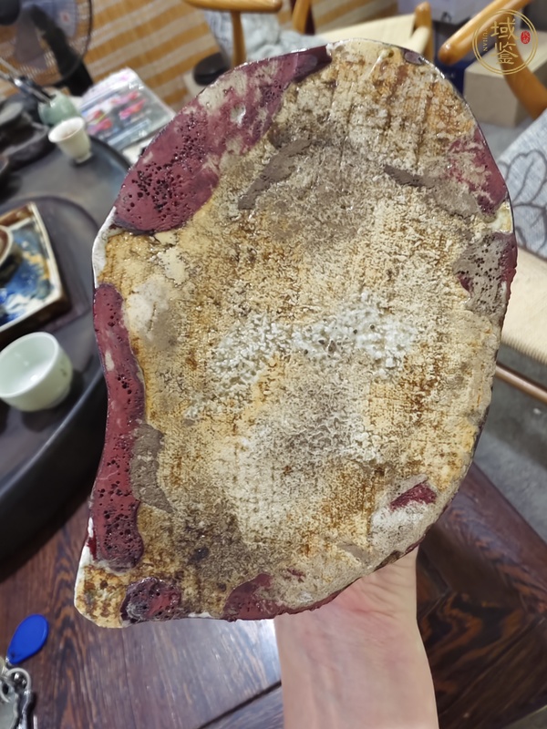 古玩陶瓷窯變紅釉呂洞賓塑像真品鑒賞圖