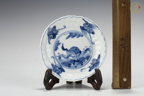 古玩陶瓷清康熙·青花鶴紋花口小盤一對(duì)真品鑒賞圖