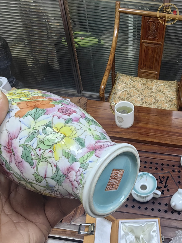 古玩陶瓷粉彩瓶真品鑒賞圖