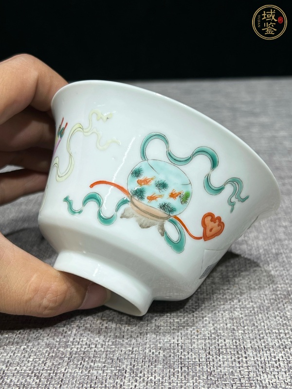 古玩陶瓷博古圖粉彩杯真品鑒賞圖