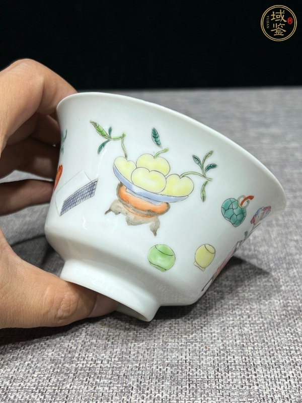 古玩陶瓷博古圖粉彩杯真品鑒賞圖