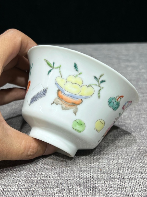 古玩陶瓷晚清民國·暗八仙博古圖粉彩杯拍賣，當前價格800元