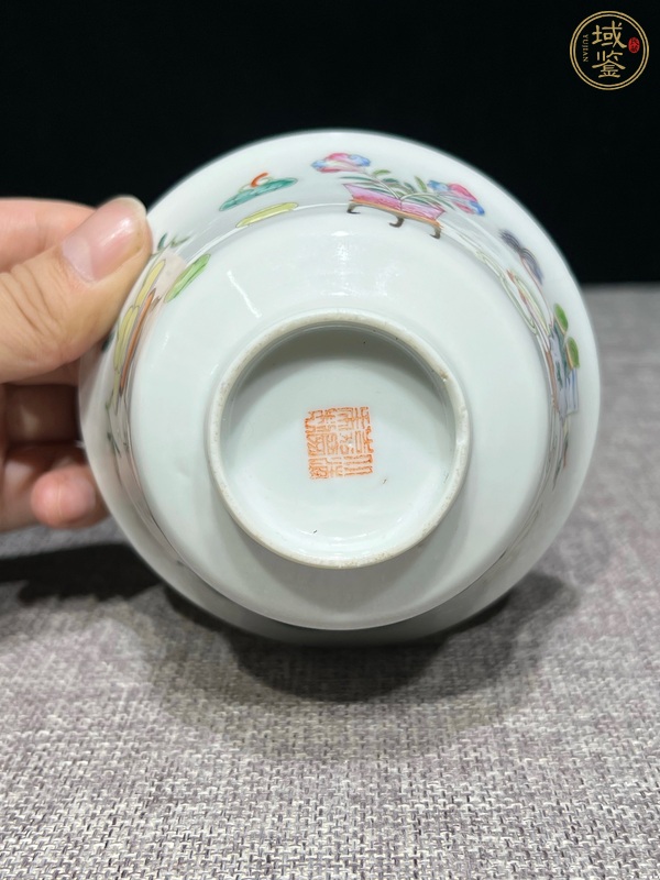 古玩陶瓷博古圖粉彩杯真品鑒賞圖
