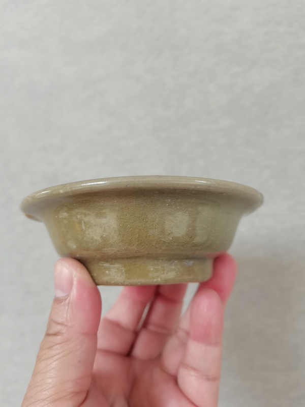 古玩陶瓷龍泉青瓷撇口洗拍賣，當(dāng)前價格0元