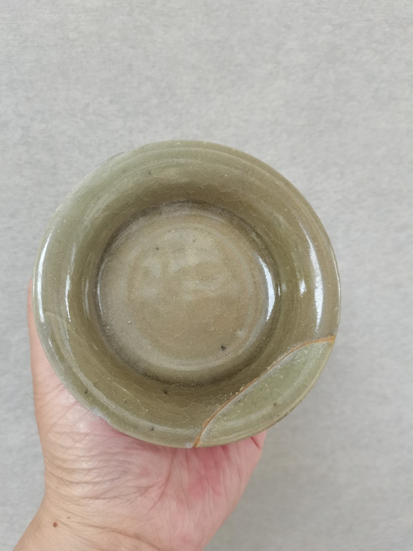 古玩陶瓷龍泉青瓷撇口洗拍賣，當(dāng)前價格0元
