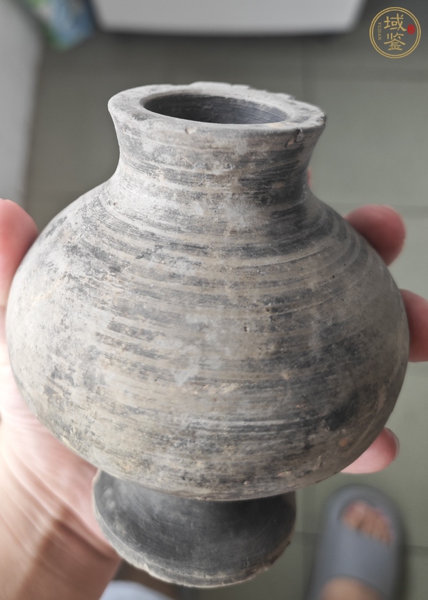 古玩旋紋陶壺真品鑒賞圖