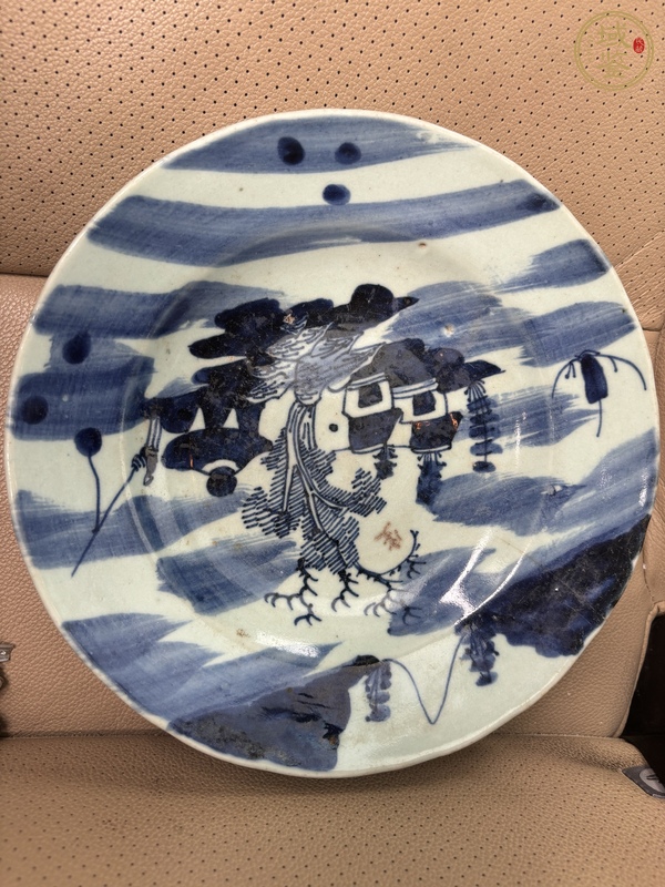 古玩陶瓷豆青釉青花盤真品鑒賞圖