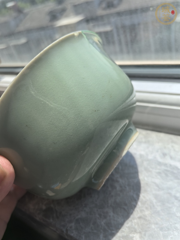 古玩陶瓷明早期翠青釉碗真品鑒賞圖