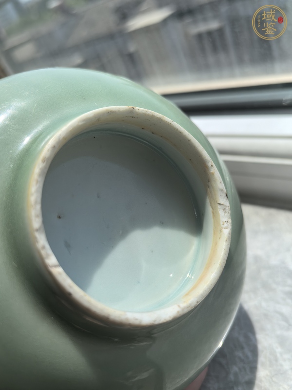 古玩陶瓷明早期翠青釉碗真品鑒賞圖