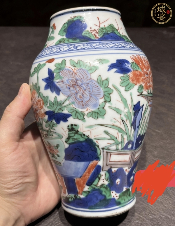 古玩陶瓷清順治 青花五彩花卉紋蓮子罐真品鑒賞圖