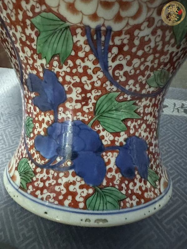 古玩陶瓷花卉紋青花紅綠彩鳳尾尊真品鑒賞圖