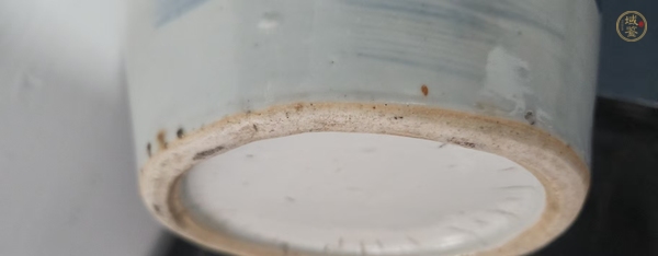 古玩陶瓷青花魚藻紋截口瓶真品鑒賞圖