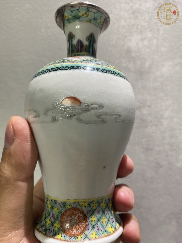 古玩陶瓷乘舟圖梅瓶真品鑒賞圖