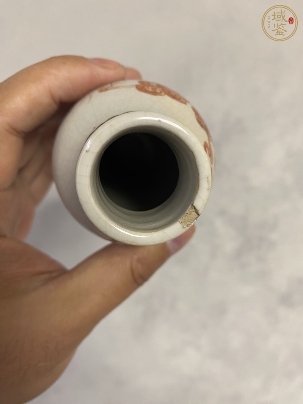 古玩陶瓷人物紋青花加彩瓶真品鑒賞圖